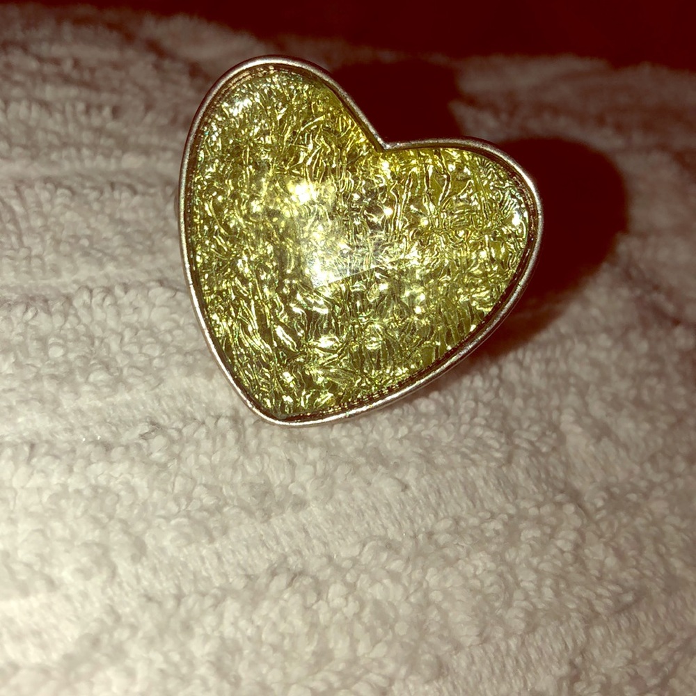 Oversized heart ring
